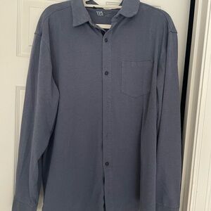 VRST men’s athleisure dress shirt